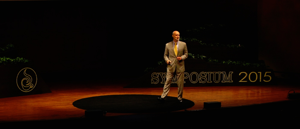 Daniele Giavannucci discussing “The Business of Sustainability” at SCAA Symposium 2015. SCAA Symposium photo.